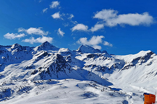 Veduta invernale sul gruppo Corno-Piazzi dalla skiarea del san Colombano - Mot del la Casina [ph. Flavio MAIOLANI - thanks!]