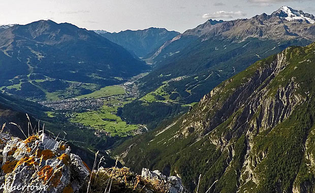 Panoramica sul bormiese dai pascoli di Pedenolo [ph Alberto URBANI - thanks!]
